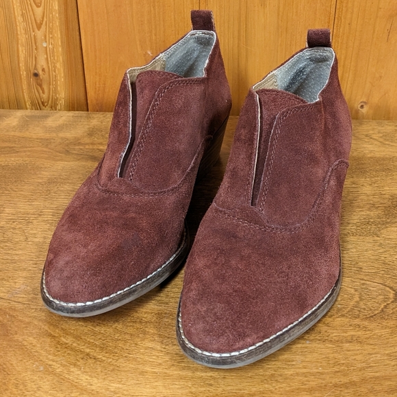 Lucky Brand Shoes - Lucky Brand Burgundy Ankle Boots